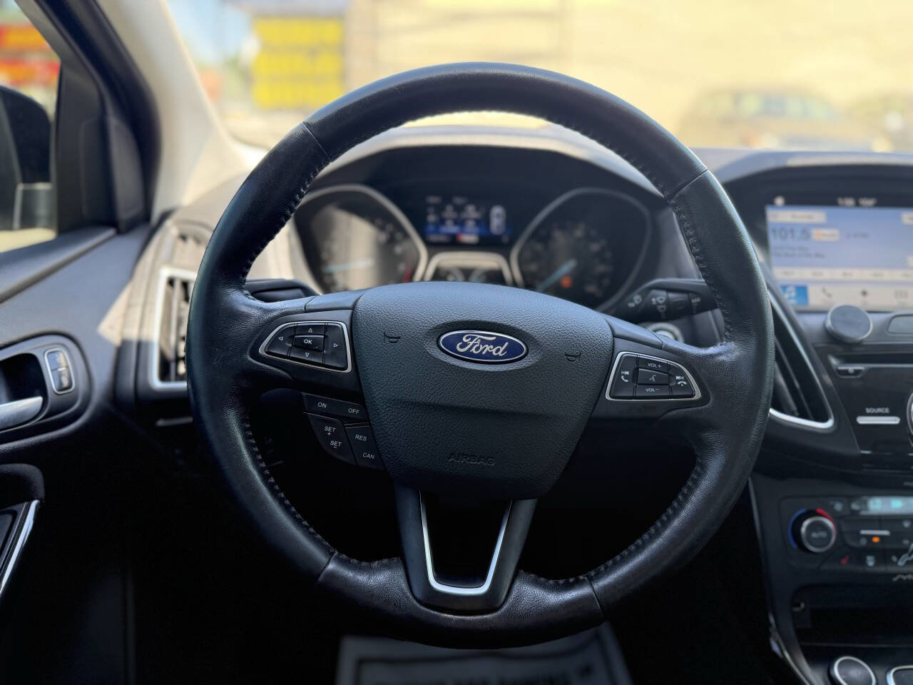 Used 2017 Ford Focus Titanium FWD image 15