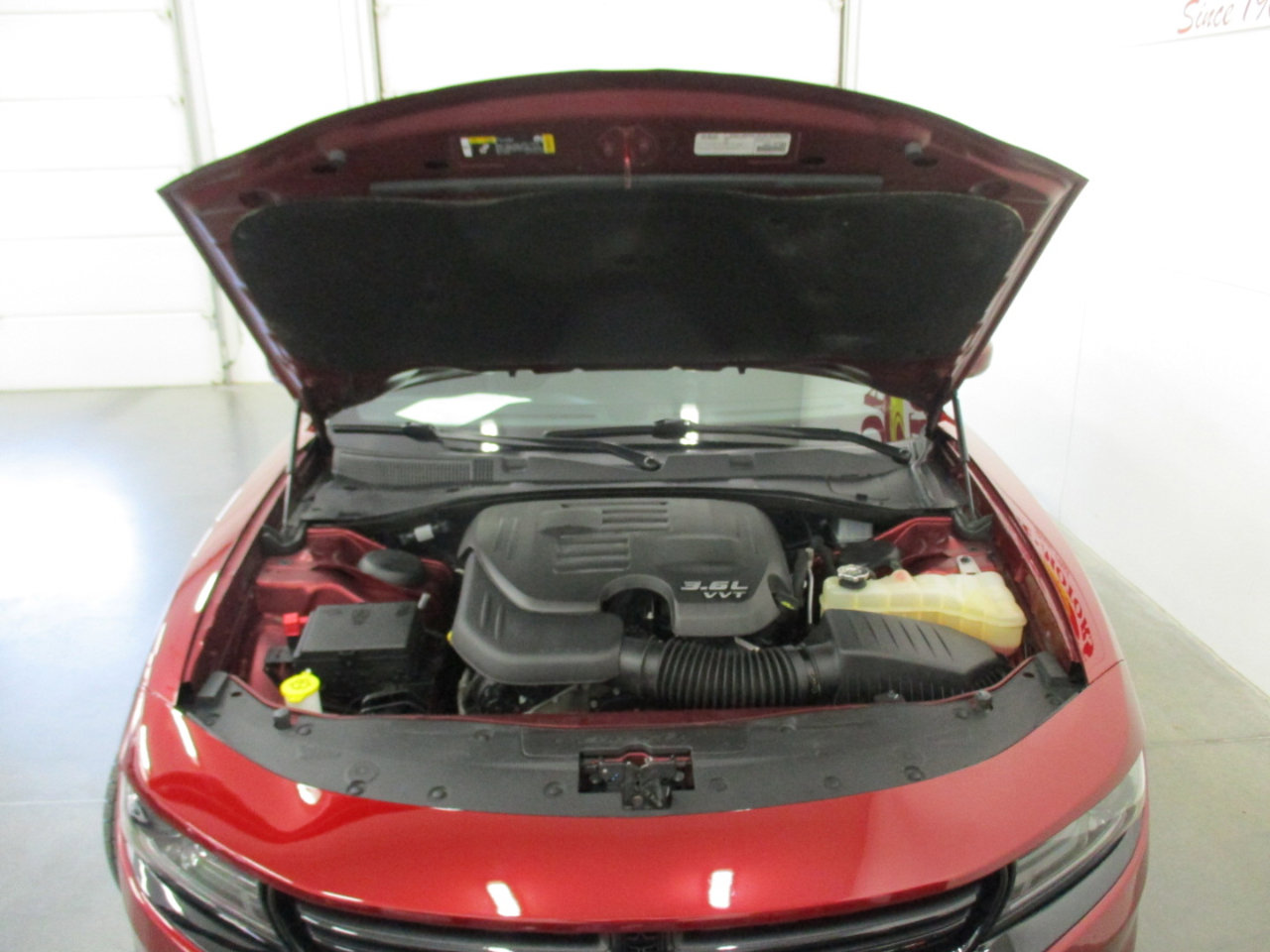 Used 2022 Dodge Charger SXT w/ Cold Weather Package image 25