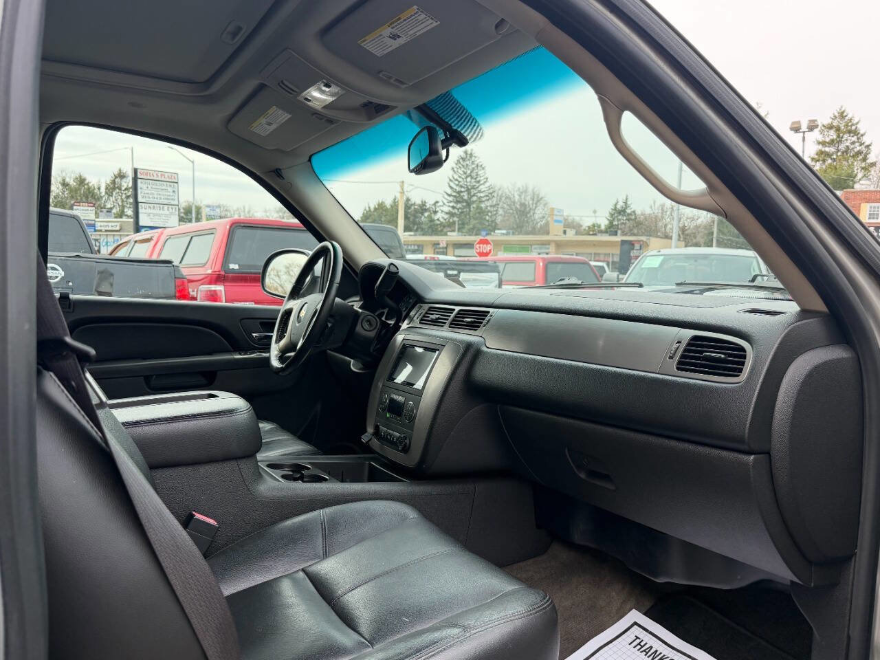 Used 2010 Chevrolet Avalanche LT w/ Luxury Package AWD/4WD image 14