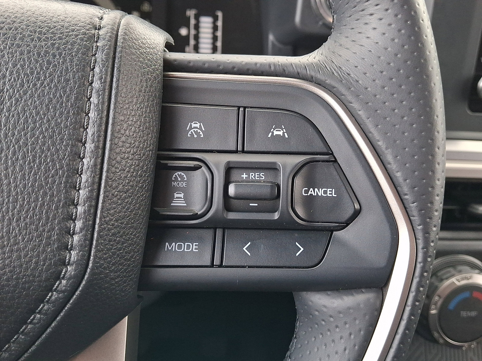 Used 2025 Toyota 4Runner SR5 image 21