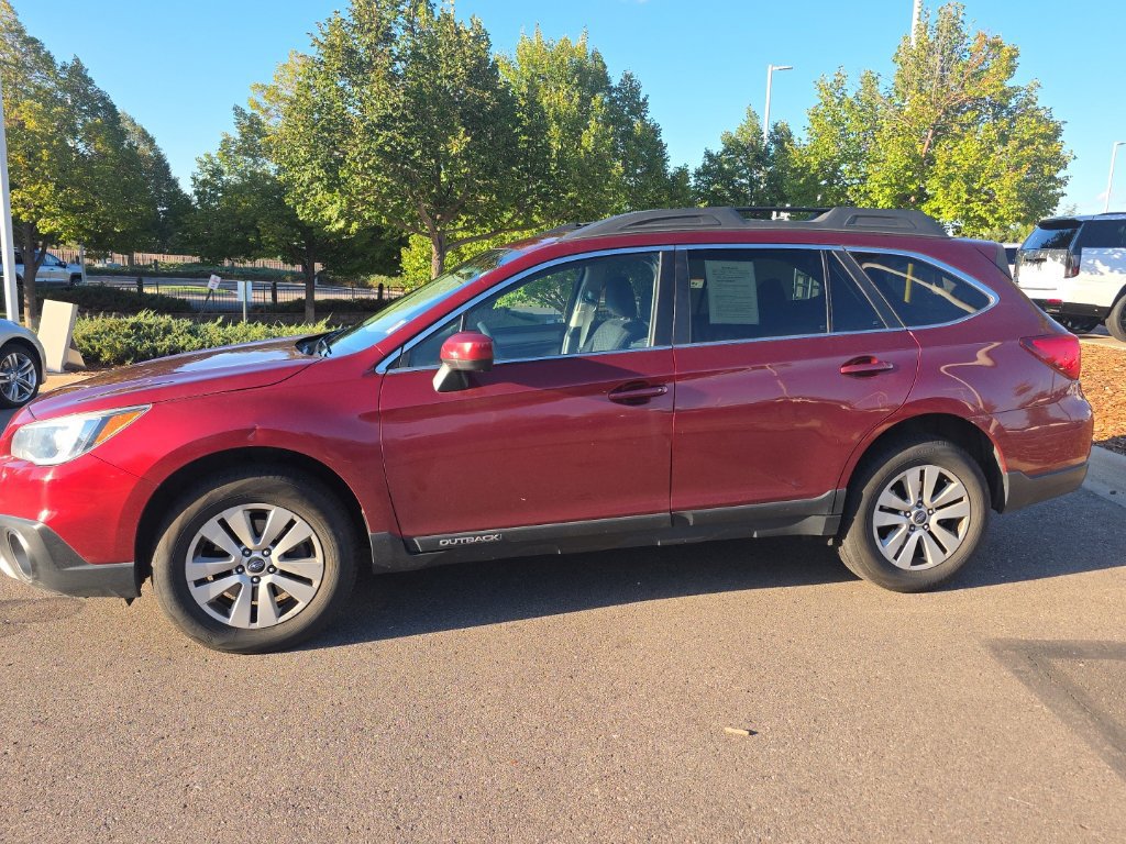 Used 2015 Subaru Outback 2.5i Premium AWD/4WD image 3