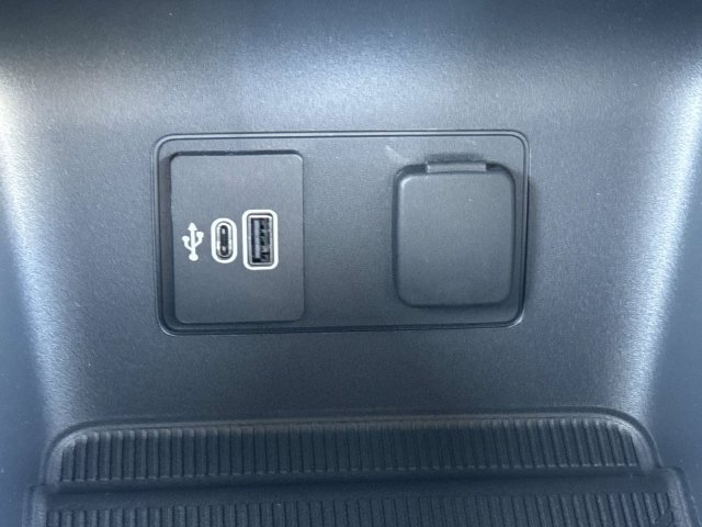 New 2026 Ford Explorer Active w/ Active Comfort Package RWD image 23
