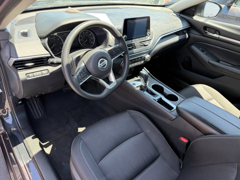 Used 2022 Nissan Altima 2.5 SV FWD image 15