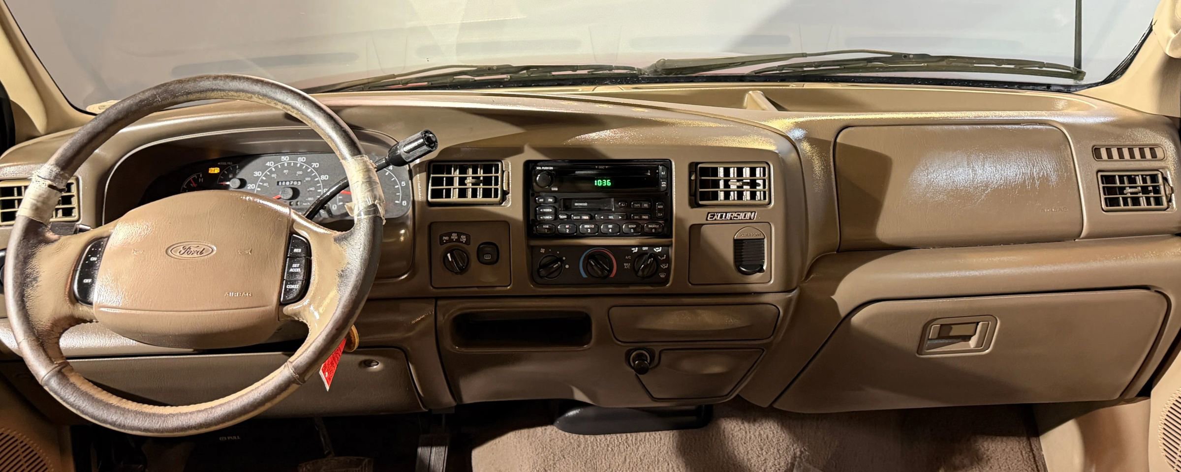 Used 2000 Ford Excursion Limited AWD/4WD image 24