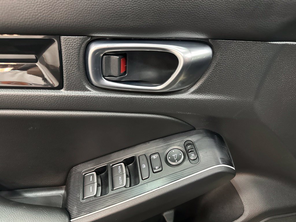 Used 2025 Honda Civic Sport Touring image 18