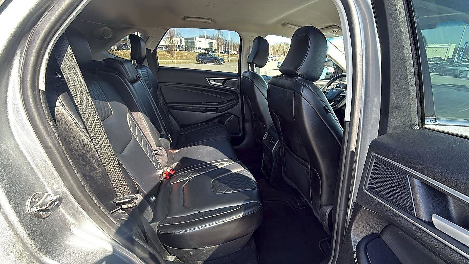 Used 2024 Ford Edge Titanium AWD/4WD image 19
