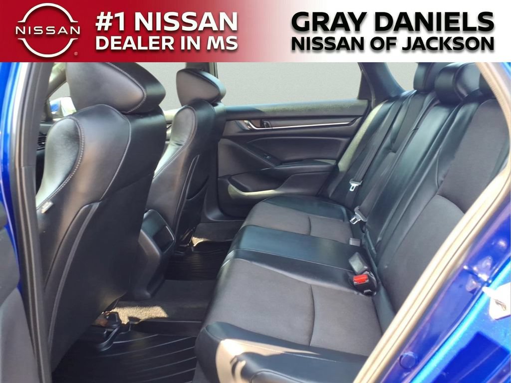 Used 2018 Honda Accord Sport image 25