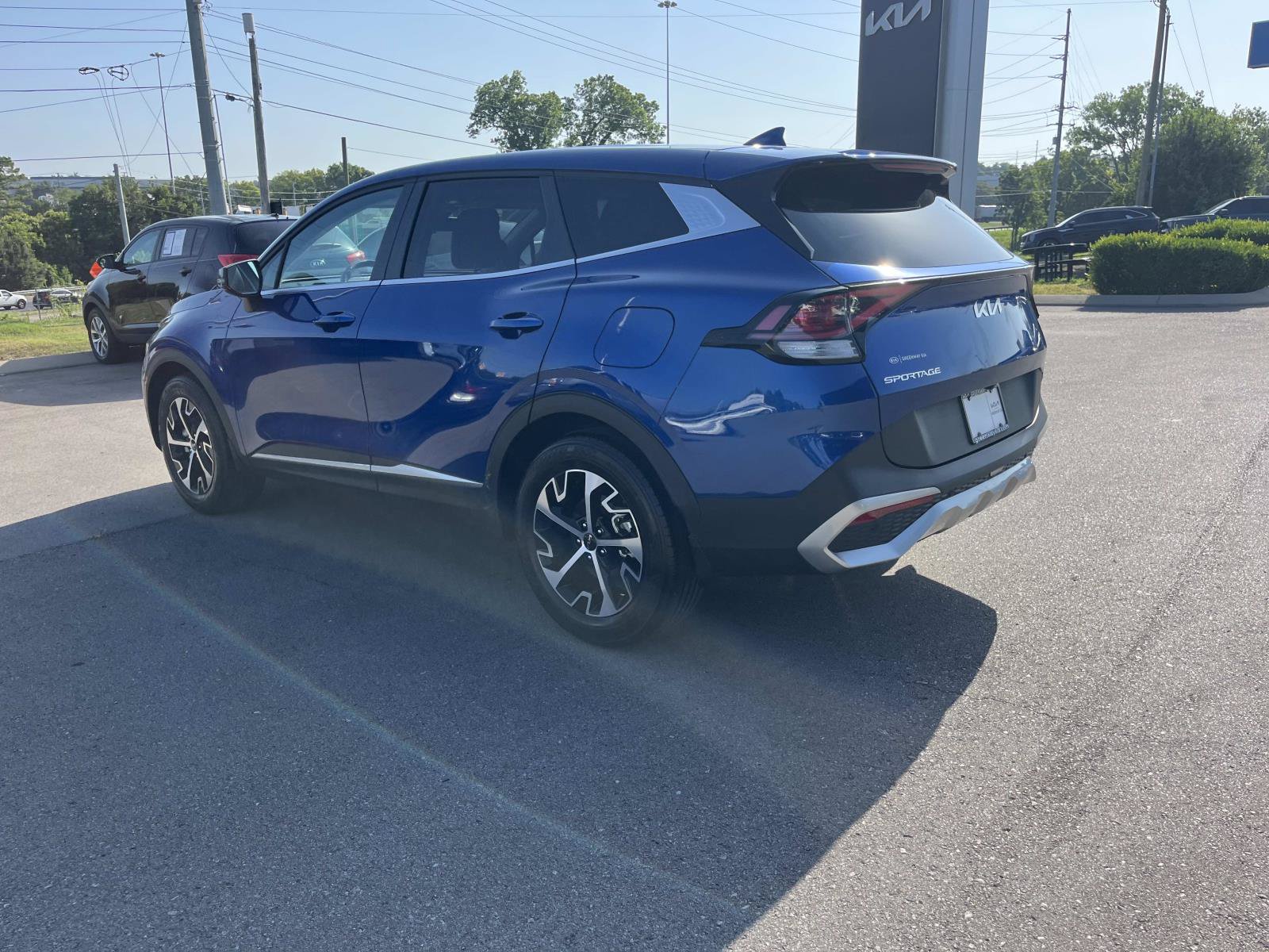 Used 2023 Kia Sportage EX FWD image 6