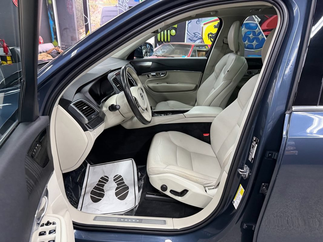 Used 2020 Volvo XC90 T5 Momentum AWD/4WD image 10