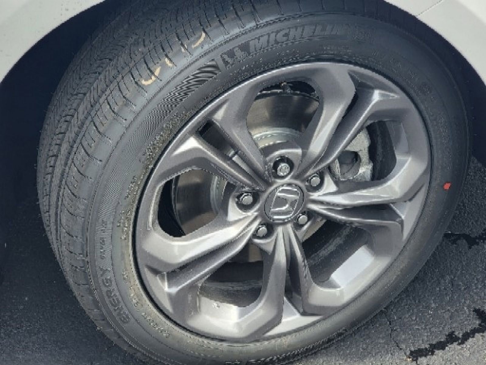 Used 2024 Honda Accord EX image 4