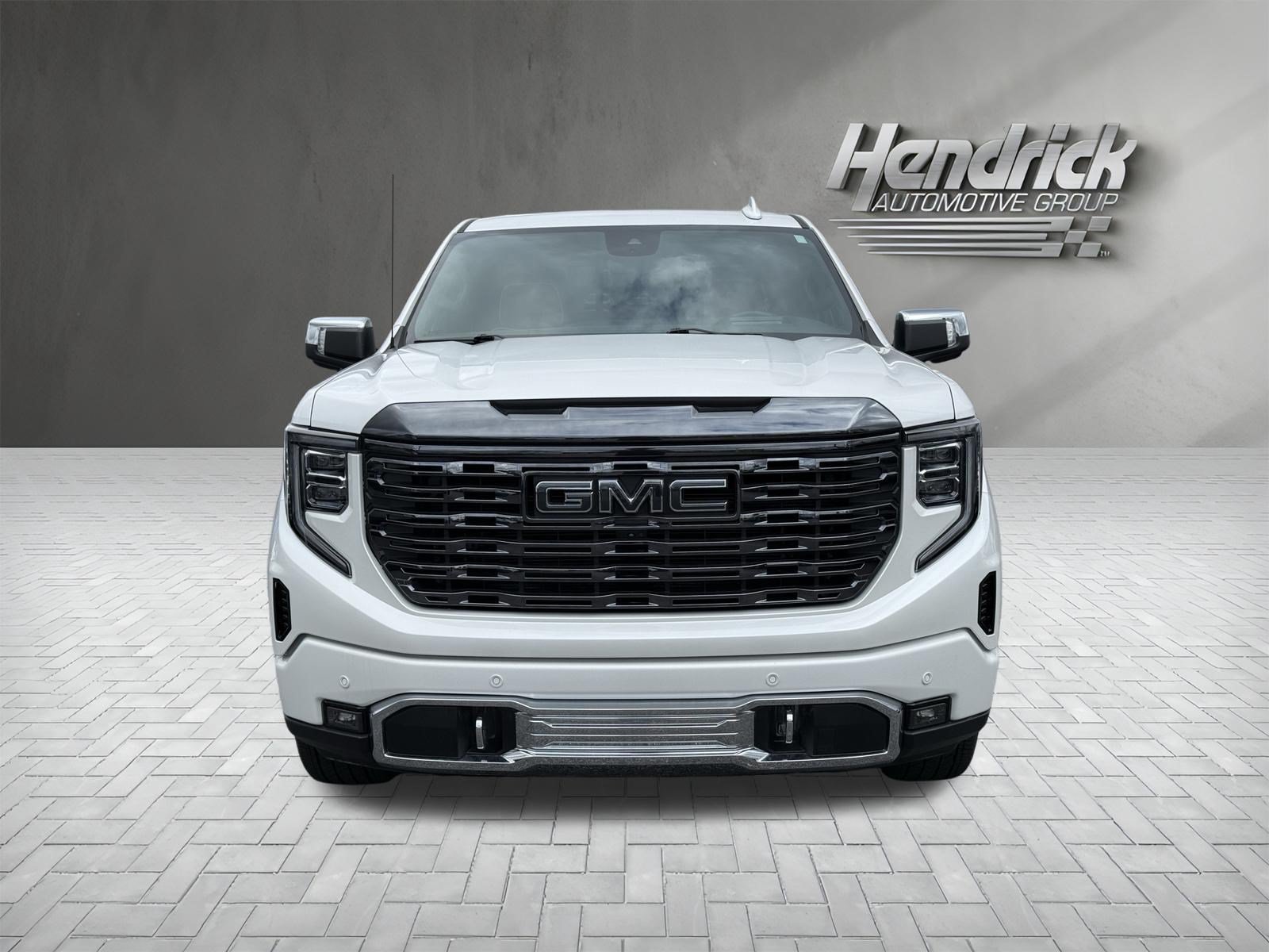 Used 2024 GMC Sierra 1500 Denali Ultimate AWD/4WD image 3