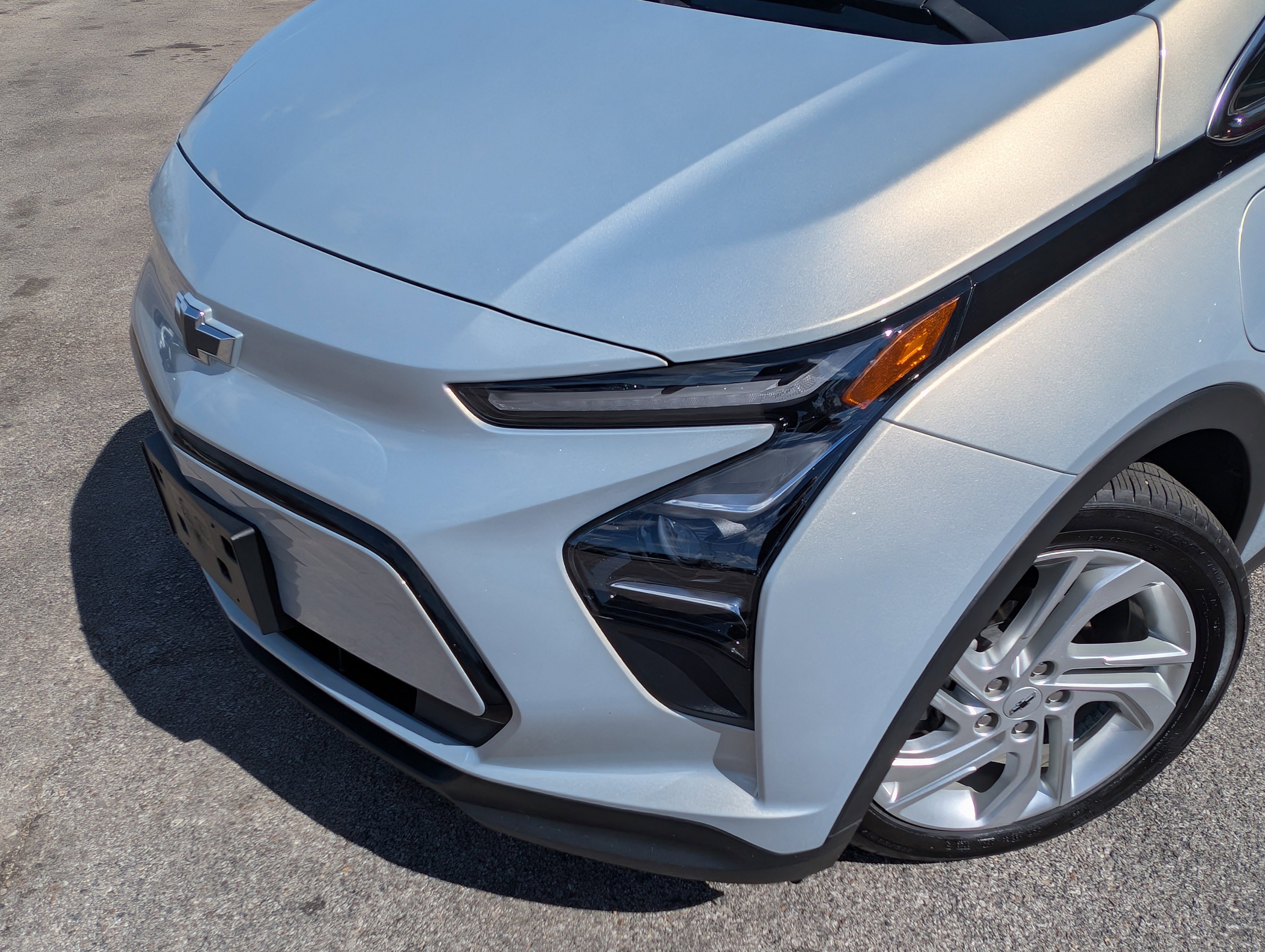 Used 2023 Chevrolet Bolt LT image 13