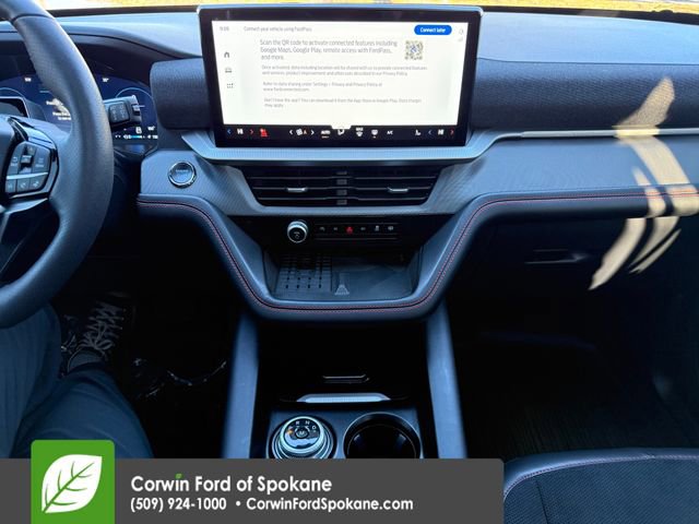 Certified 2025 Ford Explorer ST image 31