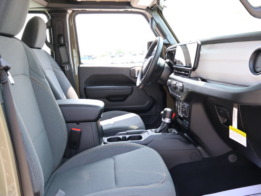 New 2026 Jeep Gladiator Sport AWD/4WD image 8