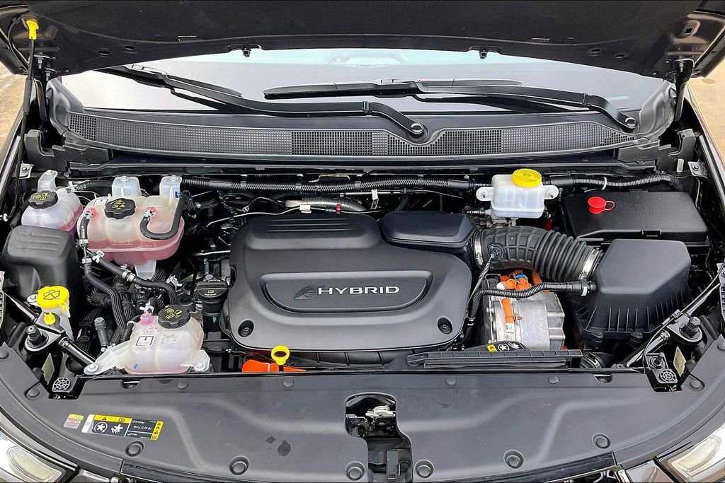 Used 2023 Chrysler Pacifica Limited image 10