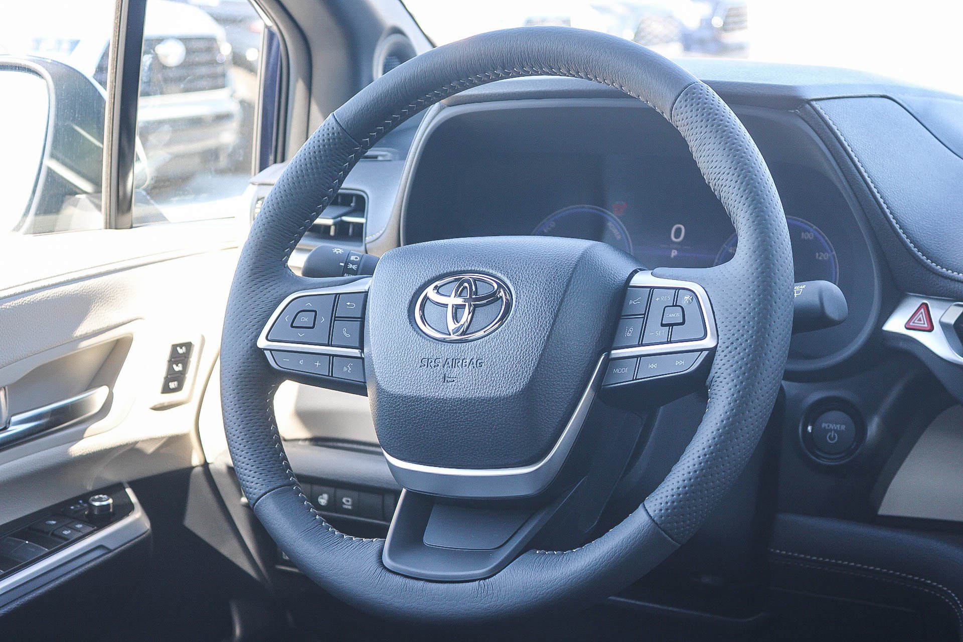 New 2026 Toyota Sienna Platinum AWD/4WD image 18