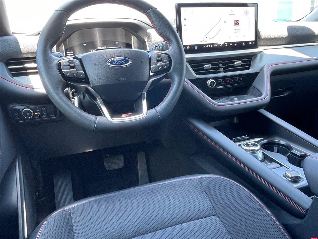 Used 2025 Ford Explorer ST AWD/4WD image 9