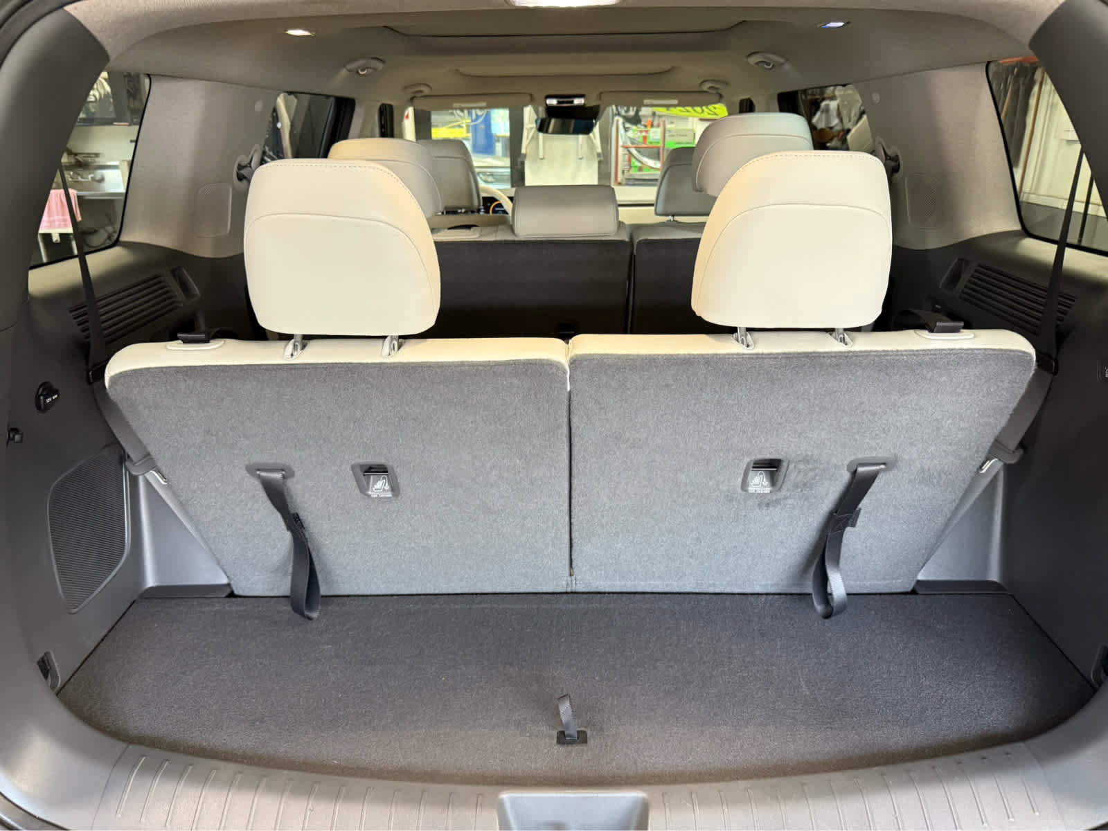 Used 2024 Hyundai Santa Fe Limited image 30