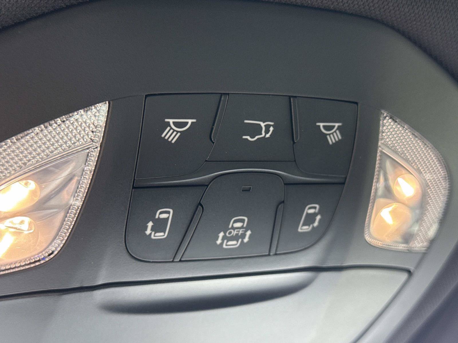 New 2027 Chrysler Pacifica Limited FWD image 29
