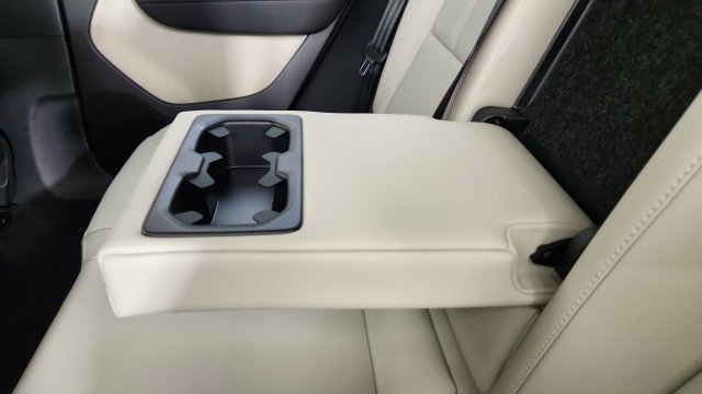 New 2026 Volvo XC40 B5 Plus w/ Protection Package Premier AWD/4WD image 29