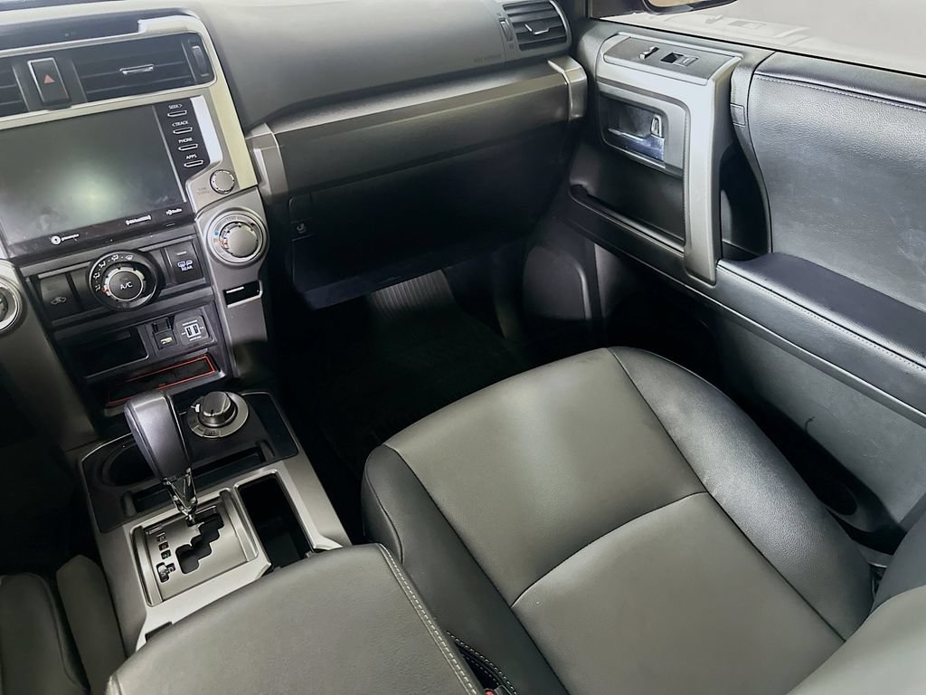 Used 2022 Toyota 4Runner SR5 Premium AWD/4WD image 19