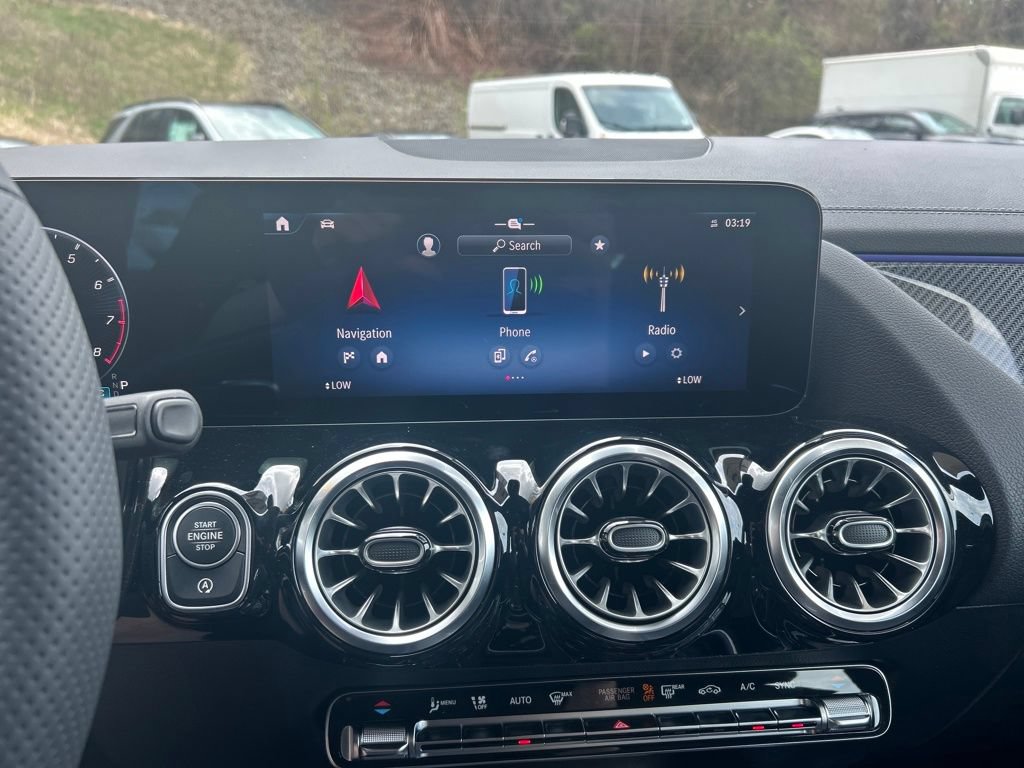 New 2026 Mercedes-Benz GLA 35 AMG 4MATIC image 20