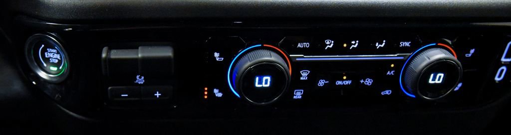 Used 2025 Chevrolet Silverado 1500 LT image 23