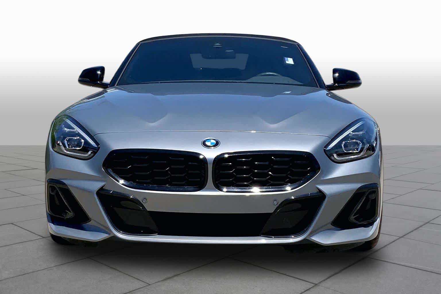 Certified 2025 BMW Z4 sDrive30i w/ Shadowloine Package RWD image 3