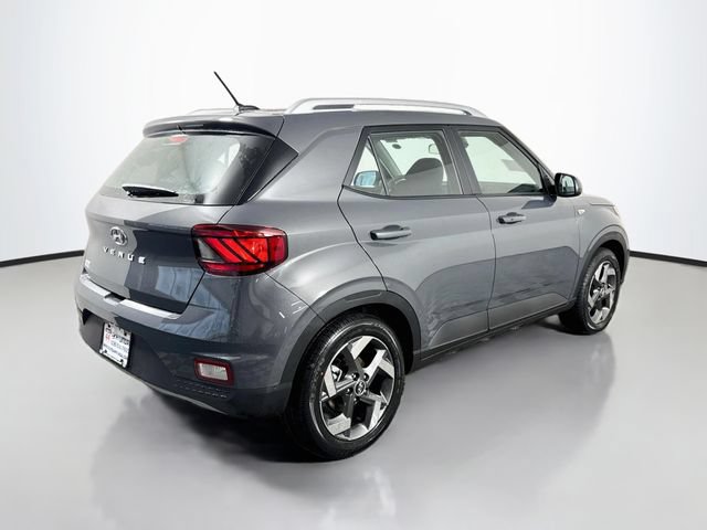 New 2026 Hyundai Venue SEL FWD image 8