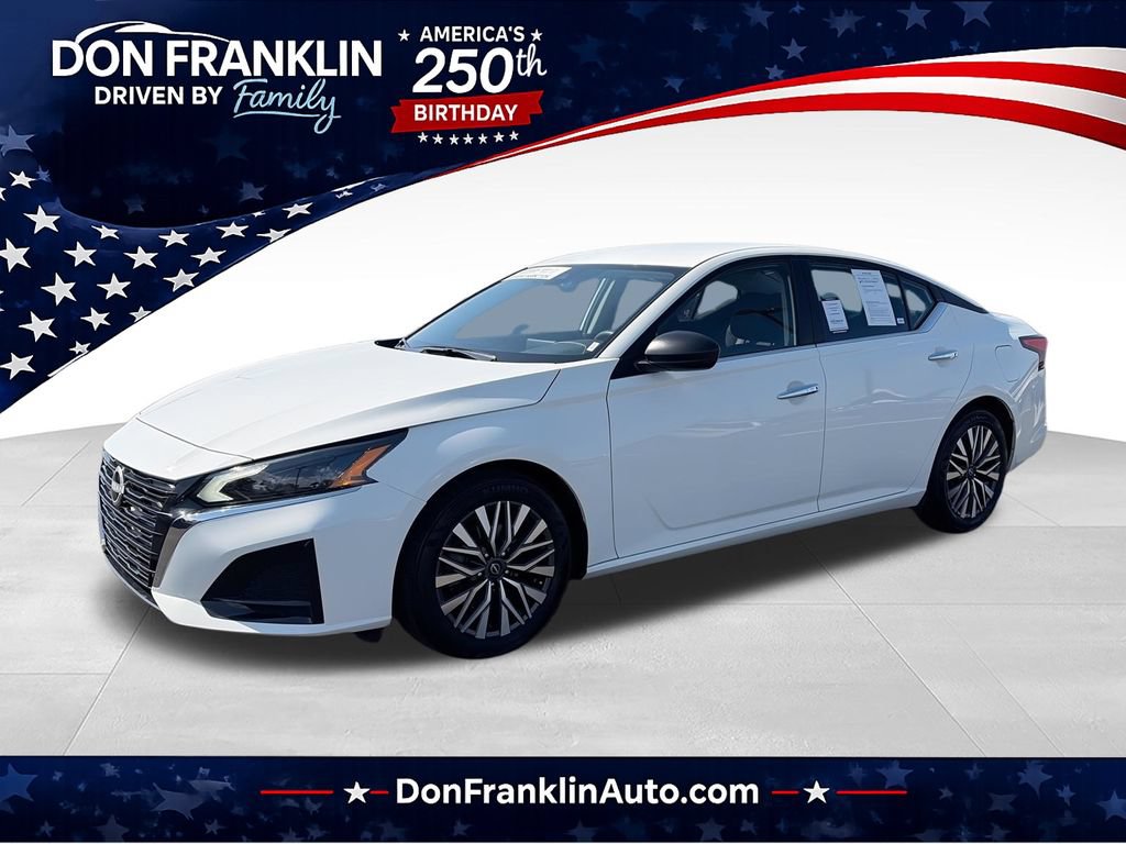 Used 2025 Nissan Altima 2.5 SV FWD image 1