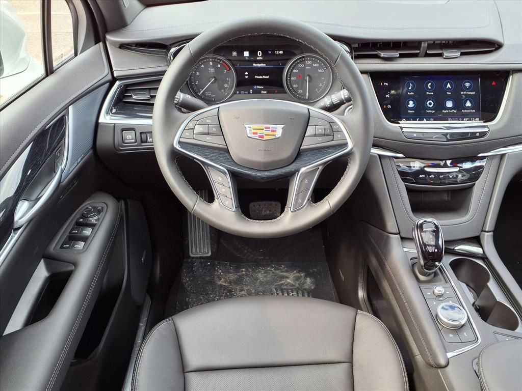 New 2026 Cadillac XT5 Premium Luxury w/ LPO, Floor Liner Package AWD/4WD image 10