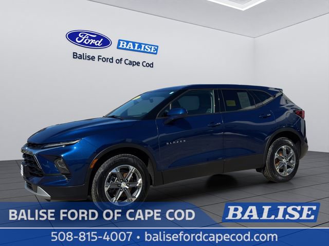 Used 2023 Chevrolet Blazer LT image 2