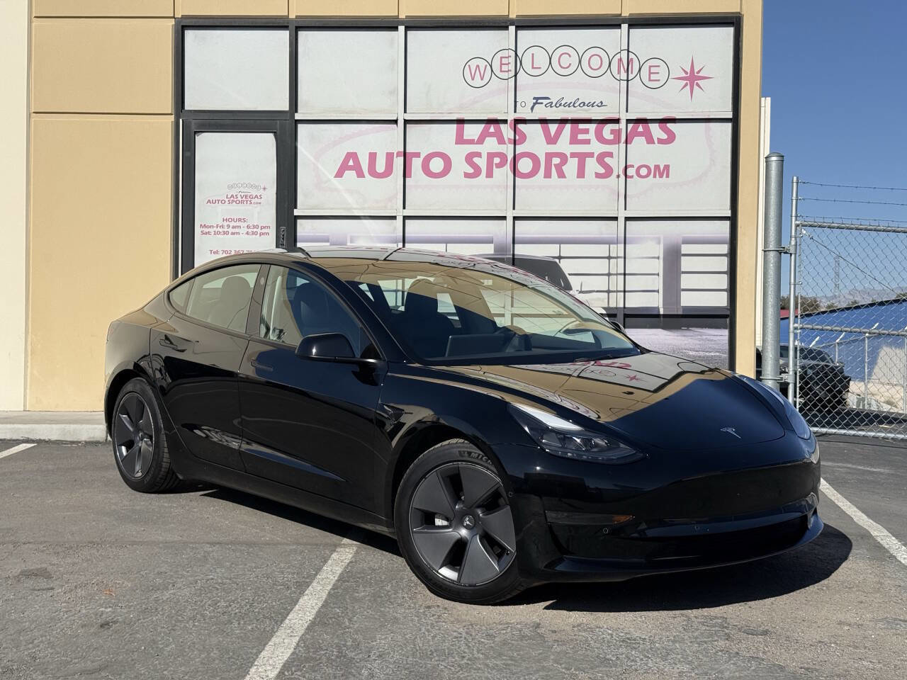 Used 2022 Tesla Model 3 image 2