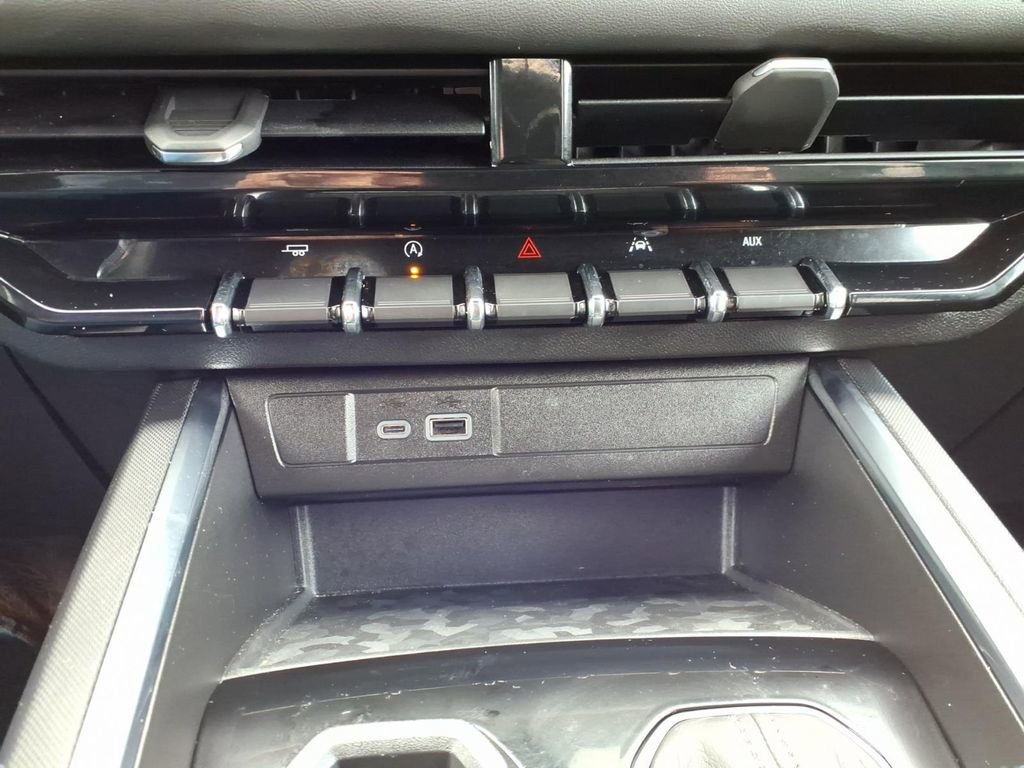 Used 2024 GMC Canyon Elevation w/ Elevation Premium Package image 21