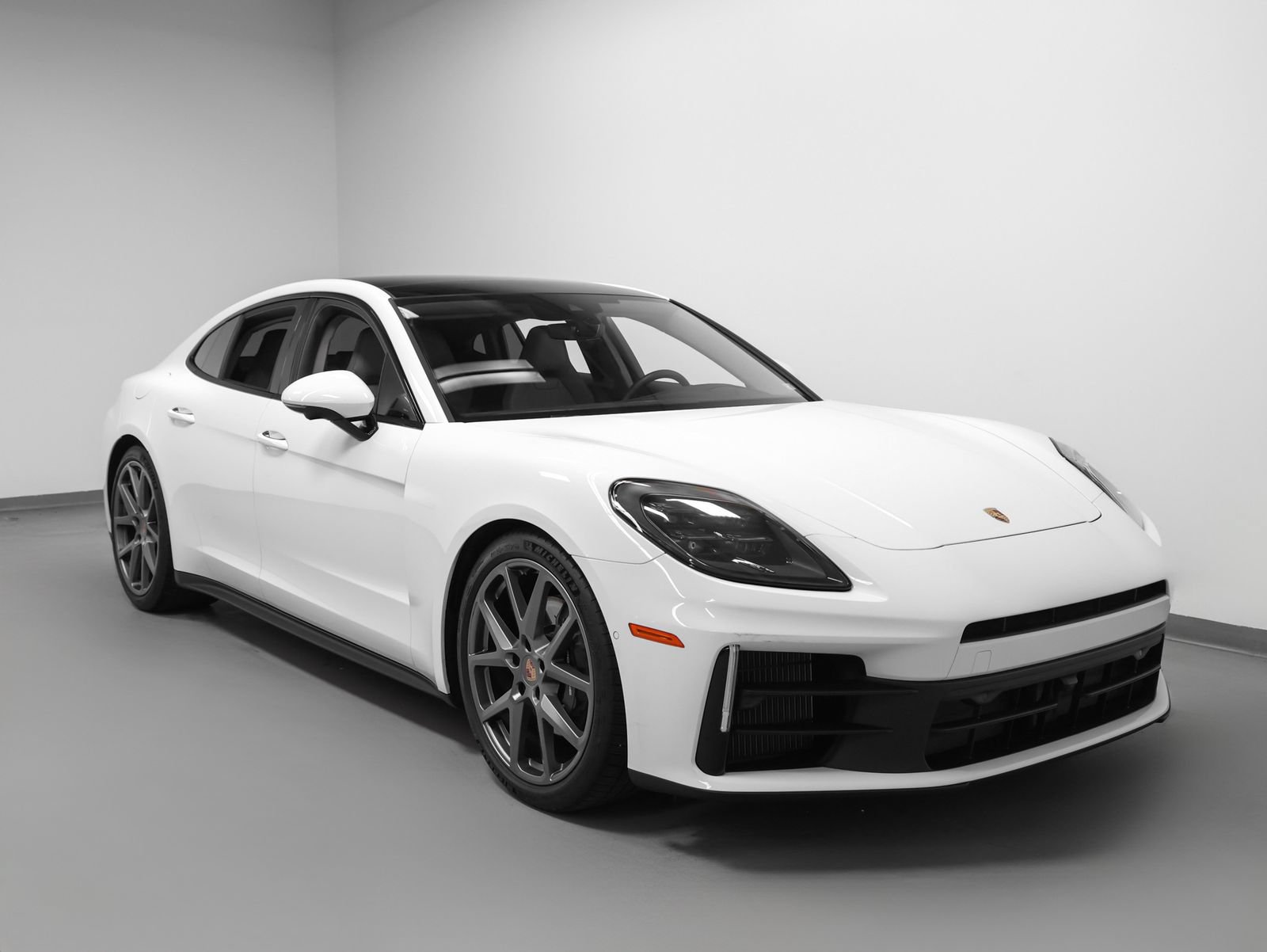Certified 2025 Porsche Panamera 4 AWD/4WD image 10