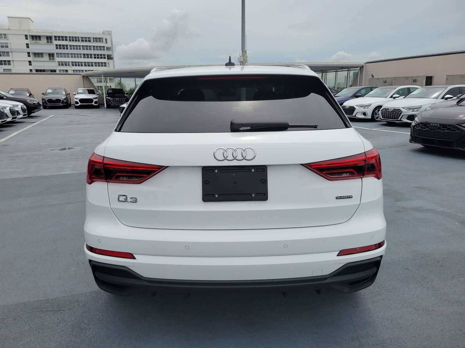 Certified 2023 Audi Q3 2.0T Premium w/ Convenience Package AWD/4WD image 5