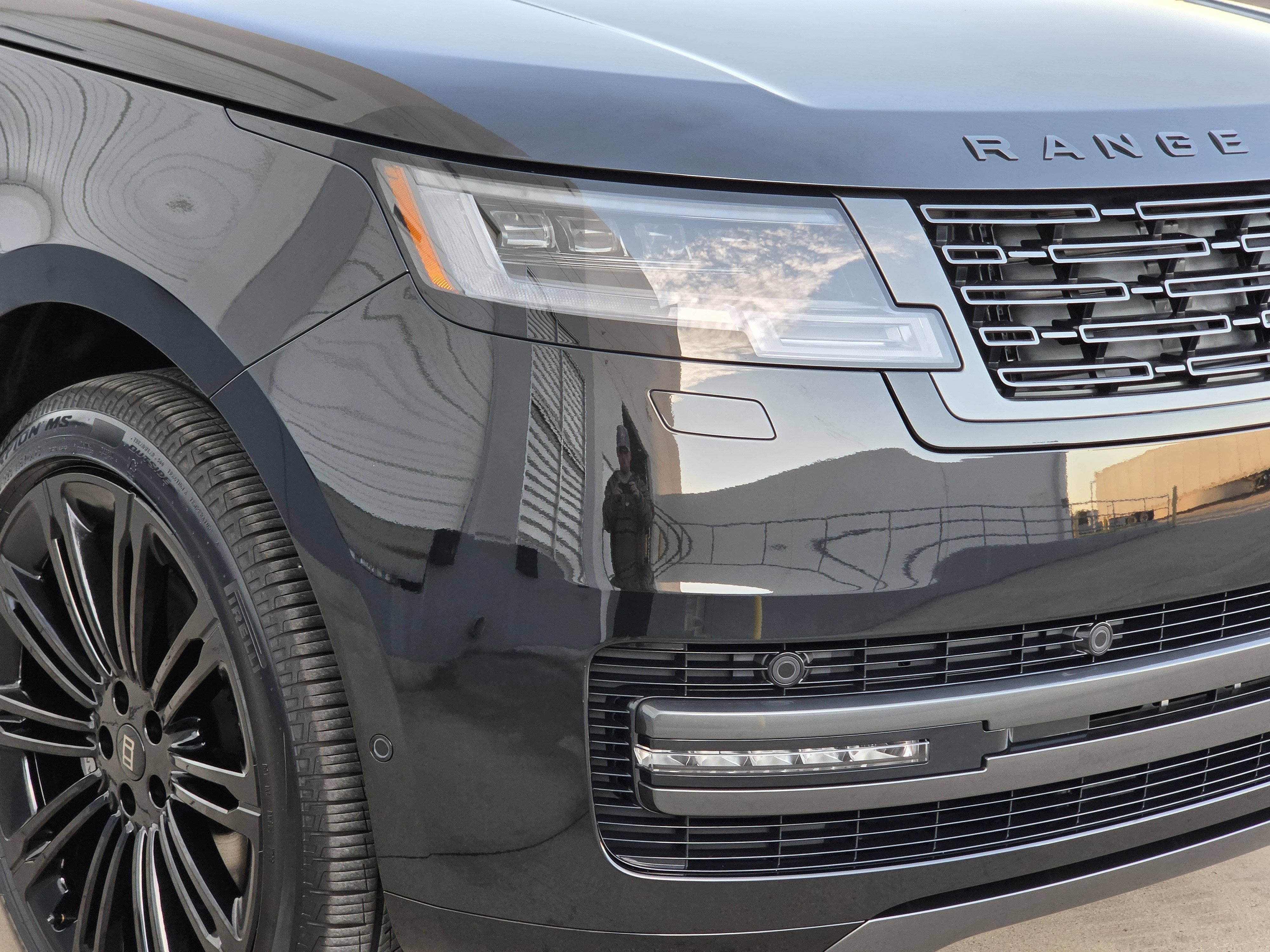New 2027 Land Rover Range Rover SE AWD/4WD image 8
