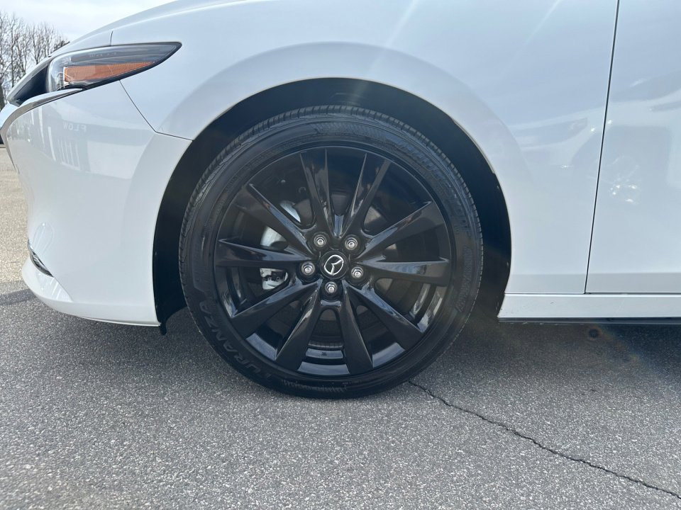 Used 2024 MAZDA MAZDA3 2.5 Turbo Sedan w/Premium Plus image 31