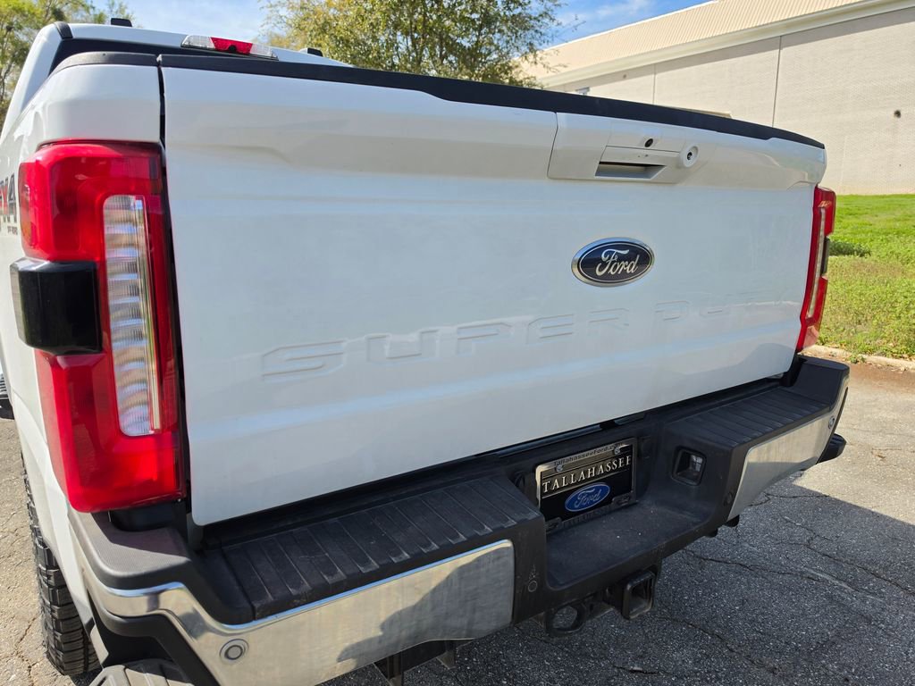 Used 2025 Ford F250 Lariat w/ Chrome Package image 37