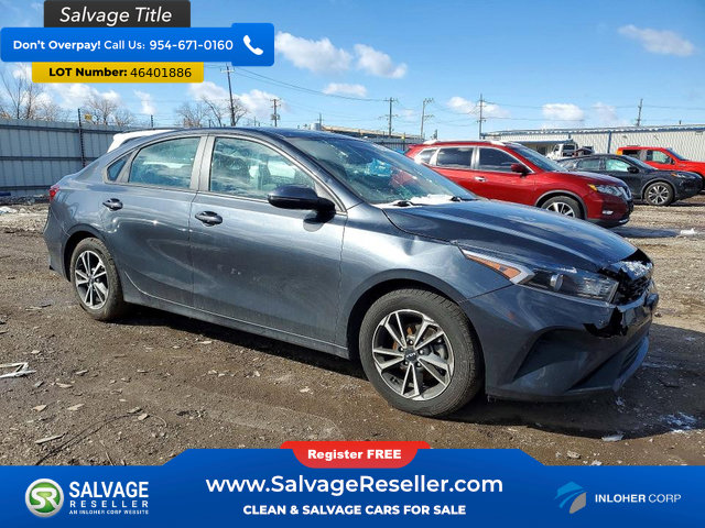 Used 2023 Kia Forte LXS w/ LXS Technology Package FWD image 5