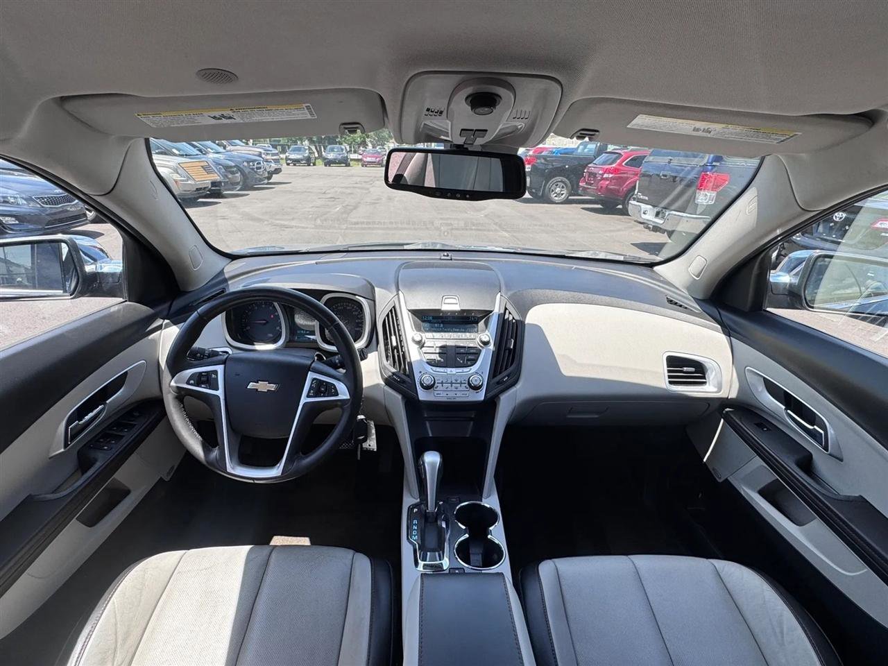 Used 2011 Chevrolet Equinox LTZ FWD image 28
