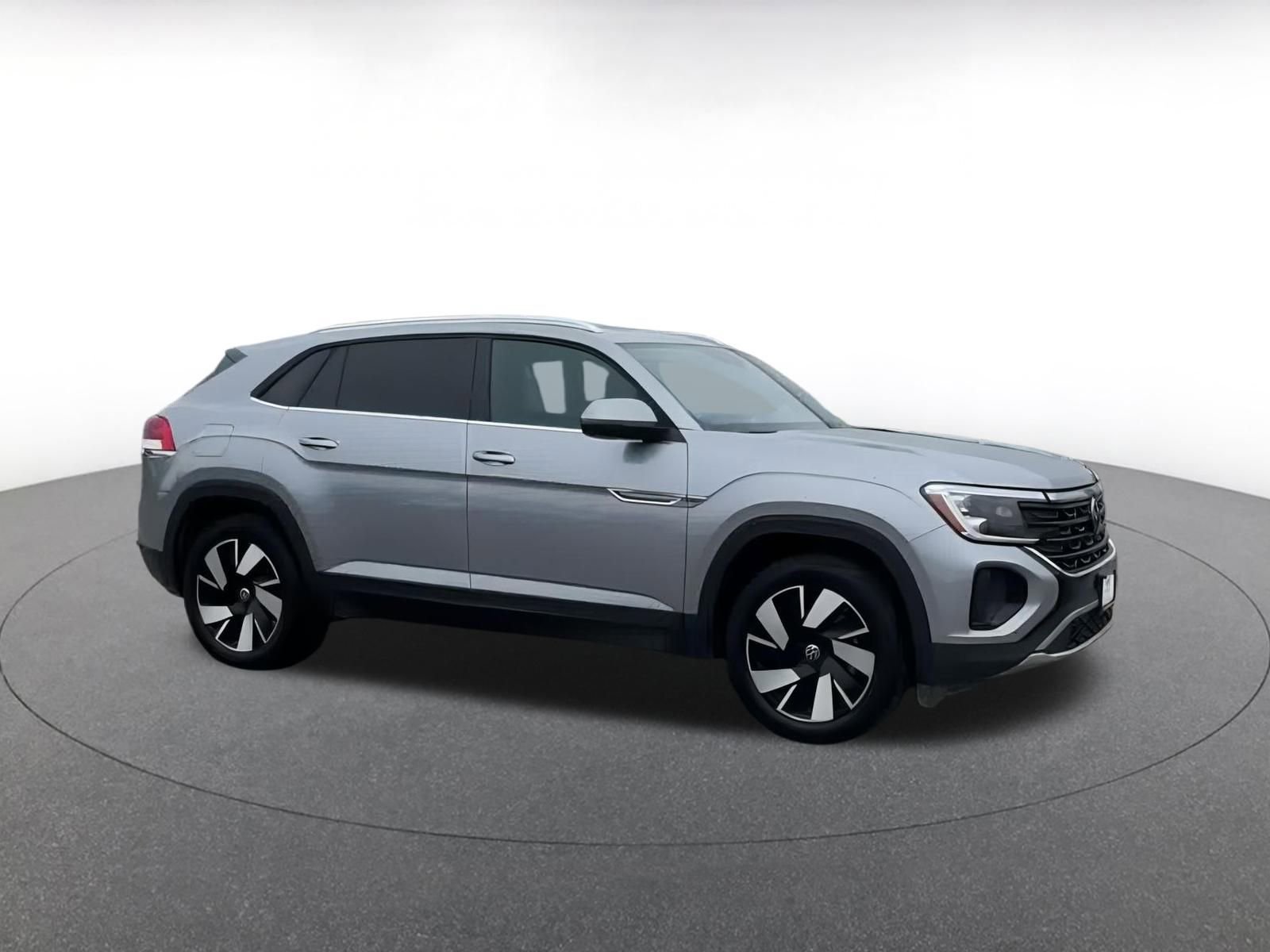 Used 2025 Volkswagen Atlas Cross Sport SE video 2