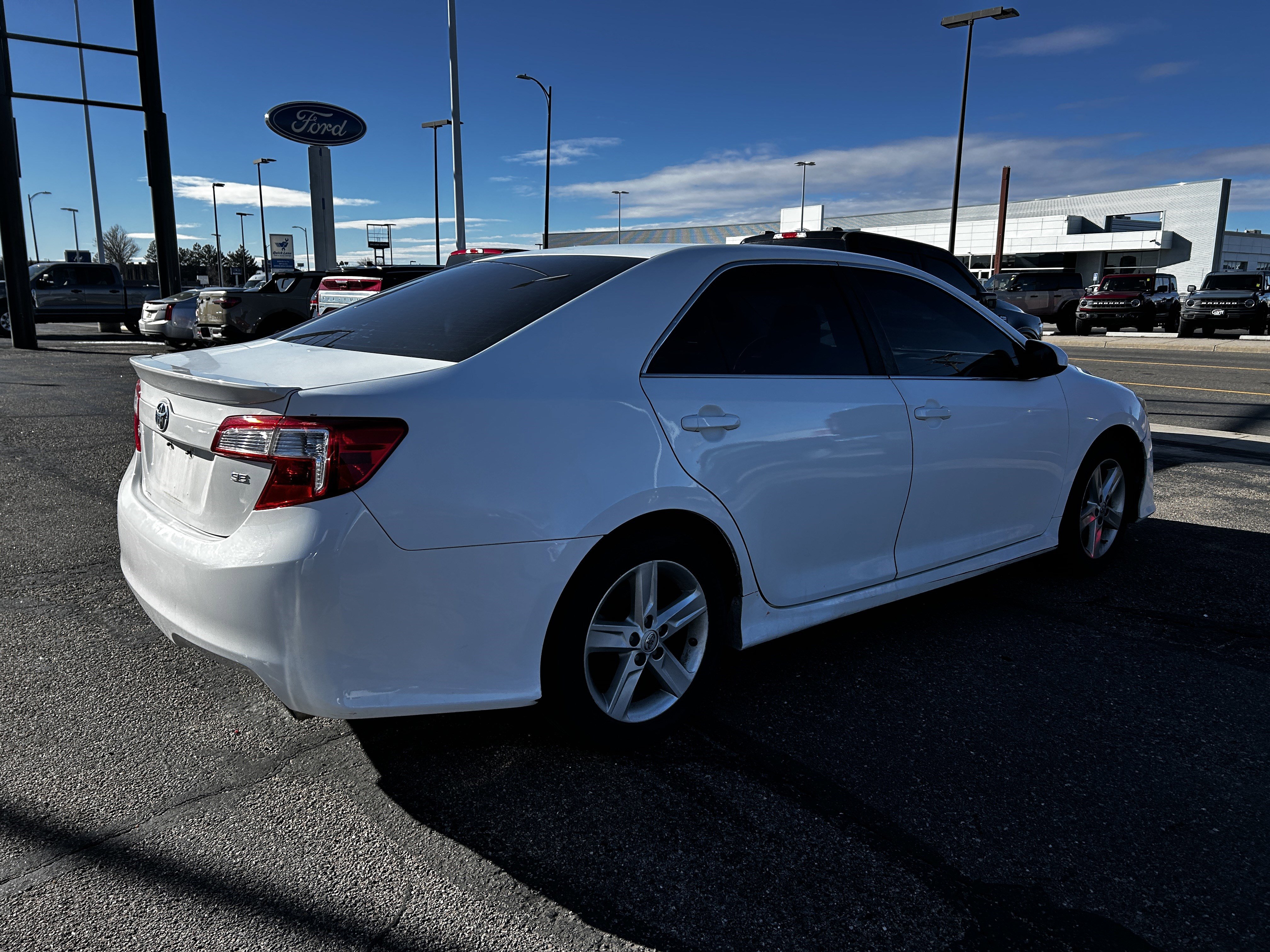 Used 2013 Toyota Camry SE image 5