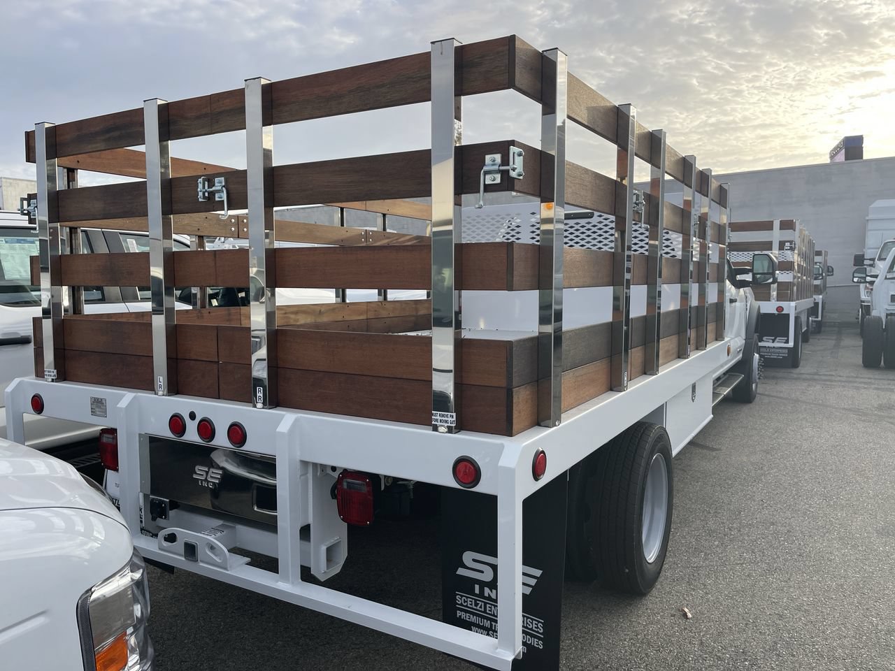 New 2026 Ford F450 XL w/ XL Chrome Package RWD image 4