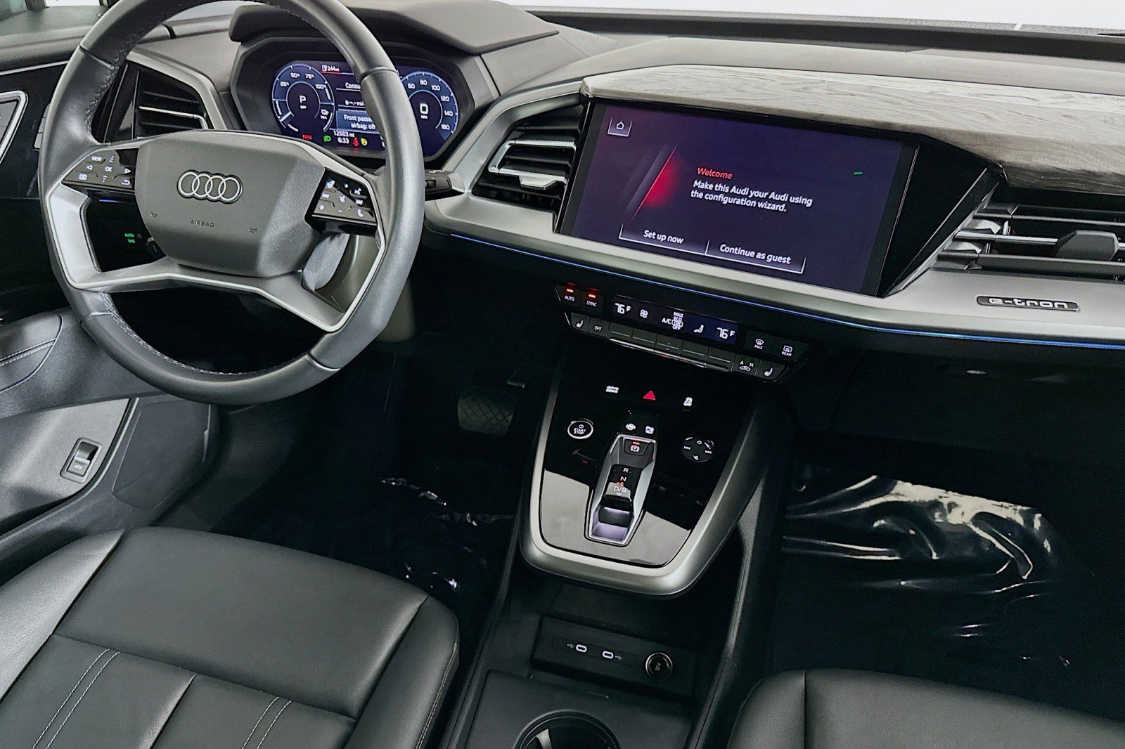 Used 2024 Audi Q4 e-tron Premium Plus w/ Premium Plus image 6