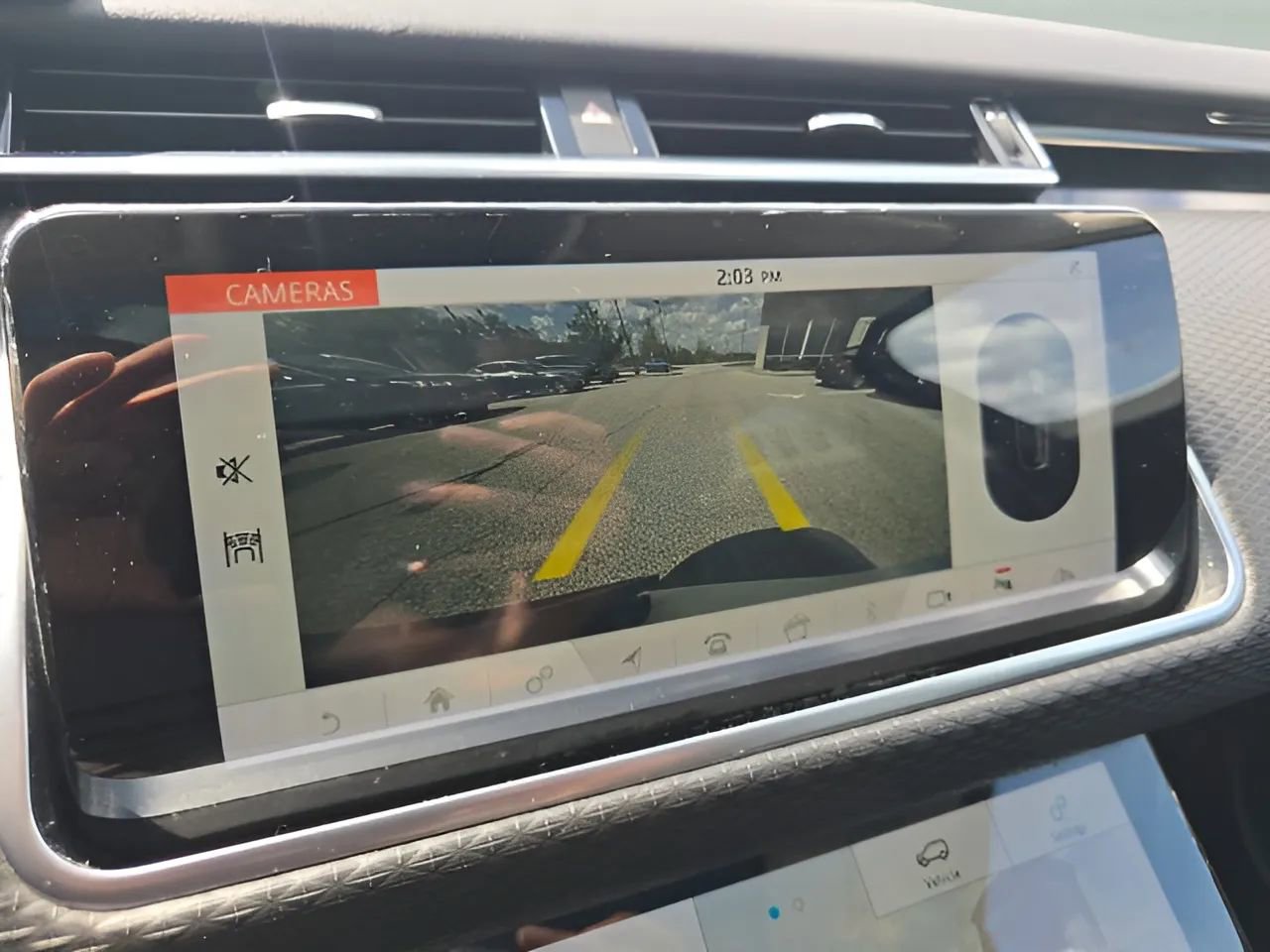 Used 2020 Land Rover Range Rover Velar S AWD/4WD image 29
