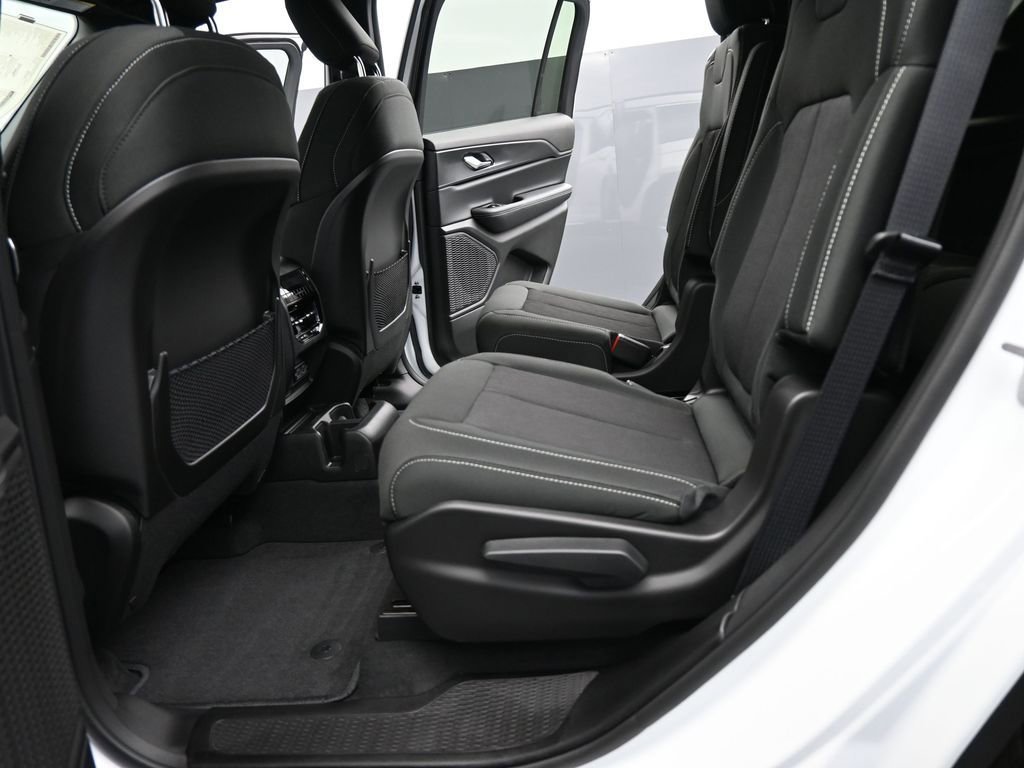 New 2025 Jeep Grand Cherokee L Laredo w/ Luxury Tech Group I image 13