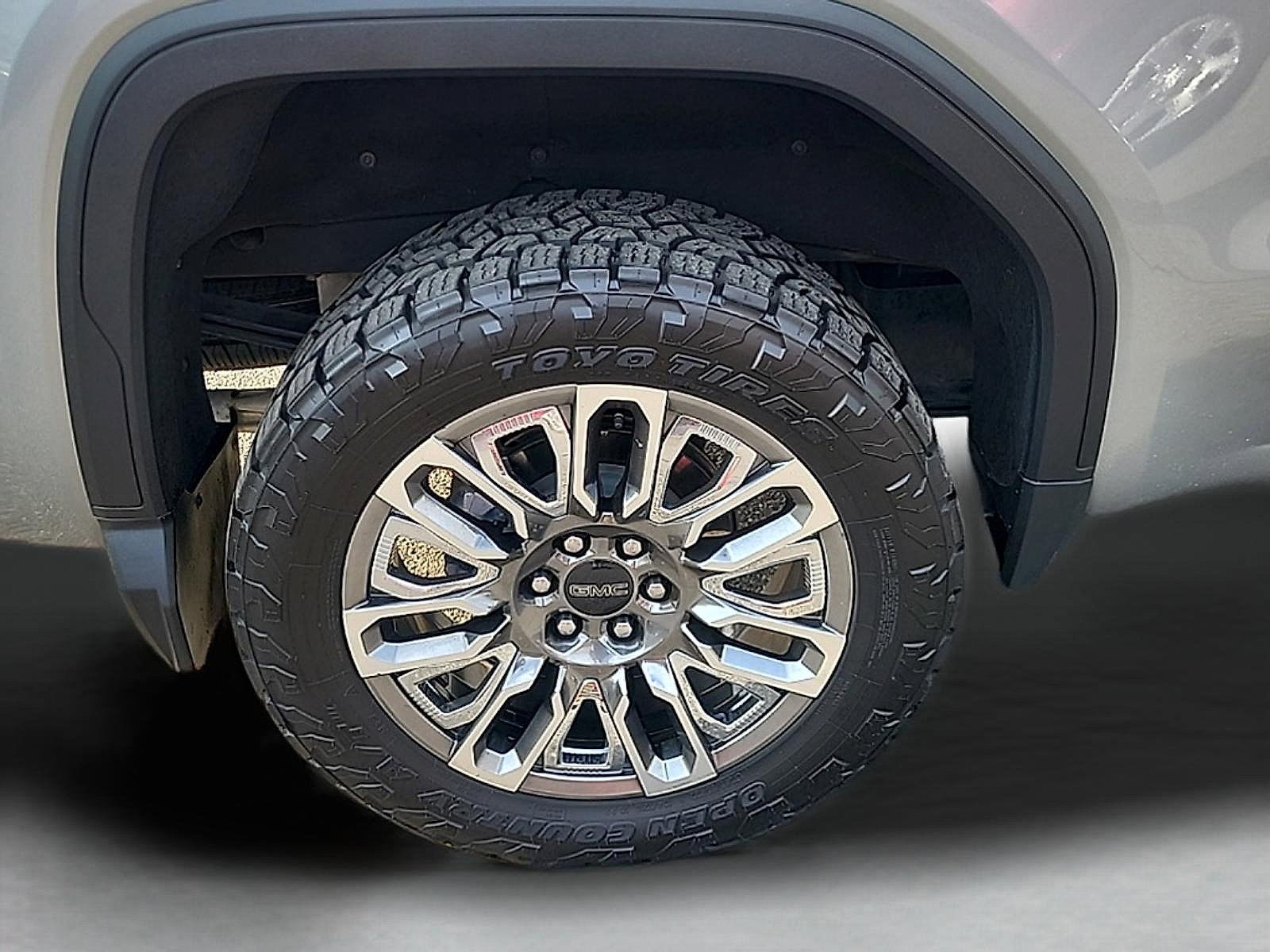 Used 2024 GMC Sierra 1500 Denali Ultimate AWD/4WD image 9