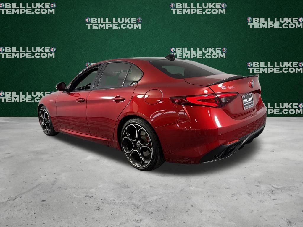 Used 2023 Alfa Romeo Giulia Veloce image 9