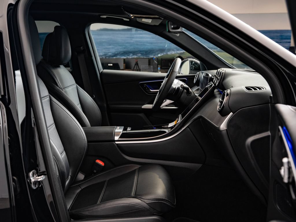 Certified 2026 Mercedes-Benz GLC 300 4MATIC image 25